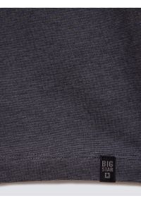 Big-Star - Koszulka męska z logo BIG STAR na piersi czarna Lobber 906. Okazja: do pracy, na co dzień. Kolor: czarny. Materiał: jeans, materiał, bawełna. Wzór: aplikacja. Styl: casual