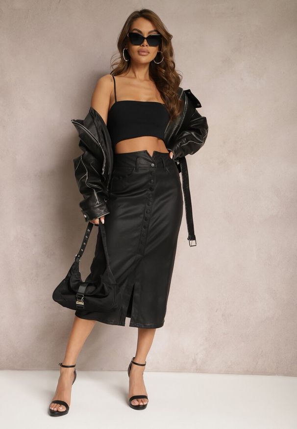 Renee - Czarna Spódnica z Ekoskóry High Waist z Rozcięciem i Napami z Przodu Asttia. Okazja: na co dzień. Stan: podwyższony. Kolor: czarny. Materiał: bawełna. Sezon: jesień, zima. Styl: elegancki, casual