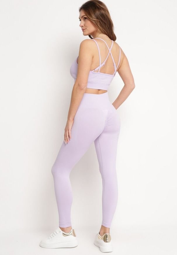 Born2be - Fioletowy Komplet Sportowy Biustonosz na Ramiączkach i Legginsy z Gumką w Pasie Nadlira. Kolor: fioletowy. Sport: fitness