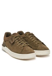 Clarks Sneakersy Courtlite2 Run 26181324 Khaki. Kolor: brązowy. Materiał: skóra, nubuk. Sport: bieganie