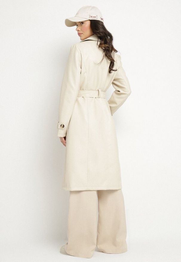 Born2be - Beżowy Dwurzędowy Płaszcz Trencz z Imitacji Skóry z Wiązanym Paskiem Nilovessa. Okazja: na co dzień. Kolor: beżowy. Materiał: skóra. Styl: klasyczny, casual, elegancki