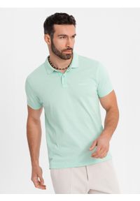 Ombre Clothing - Koszulka polo z bawełnianej dzianiny pique – miętowa V1 - Rozmiar: L. Okazja: na co dzień. Typ kołnierza: polo. Kolor: miętowy. Materiał: bawełna, dzianina. Długość rękawa: krótki rękaw. Długość: krótkie. Wzór: haft. Styl: casual, elegancki #5