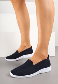 Born2be - Granatowe Wsuwane Tenisówki Mokasyny Venni. Okazja: na co dzień, na spacer. Zapięcie: bez zapięcia. Kolor: niebieski. Materiał: jeans. Wzór: aplikacja. Styl: elegancki, casual #3