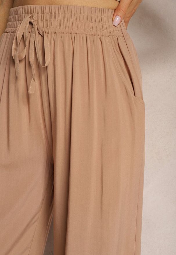 Renee - Beżowe Bawełniane Spodnie Kuloty High Waist z Gumką w Pasie Vimarielle. Okazja: do pracy, na spotkanie biznesowe. Stan: podwyższony. Kolor: beżowy. Materiał: bawełna. Styl: biznesowy, elegancki