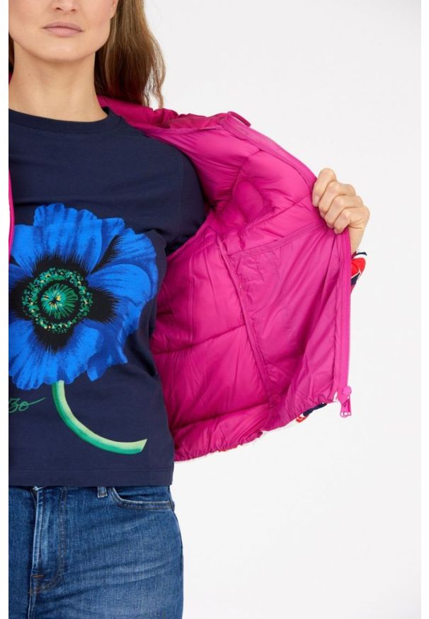 Invicta - INVICTA Różowa kurtka damska w białe pasy i logo, Rozmiar S. Kolor: różowy