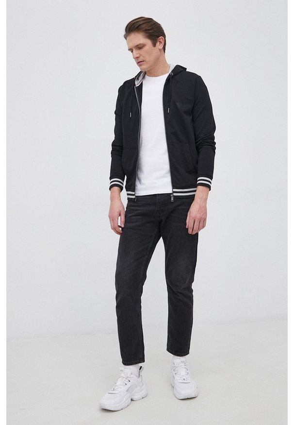 Guess Bluza męska kolor czarny z kapturem gładka. Okazja: na co dzień. Typ kołnierza: kaptur. Kolor: czarny. Materiał: bawełna, dzianina. Wzór: gładki. Styl: casual