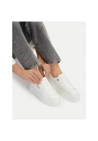 Sneakersy Guess Jeans. Kolor: biały #1