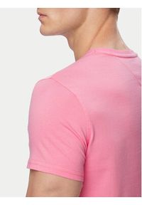 Tommy Jeans T-Shirt DM0DM04411 Różowy jasny Slim Fit. Kolor: różowy. Materiał: bawełna #5