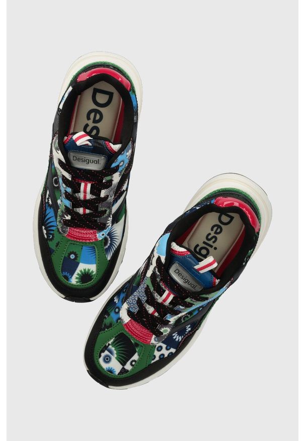 Desigual sneakersy 23WSKA11.5000. Nosek buta: okrągły. Materiał: materiał, włókno, guma. Obcas: na platformie