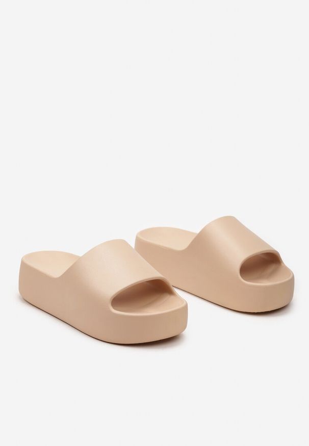 Renee - Ciemnobeżowe Klapki Basenowe z Pianki na Grubej Podeszwie Anikora. Okazja: na spacer, na plażę. Kolor: beżowy. Sezon: lato. Styl: wakacyjny, elegancki