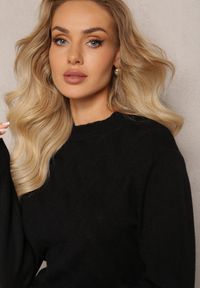 Renee - Czarny Sweter Klasyczny z Miękkiej Dzianiny Afonna. Kolor: czarny. Materiał: dzianina. Długość rękawa: długi rękaw. Długość: długie. Styl: klasyczny #5