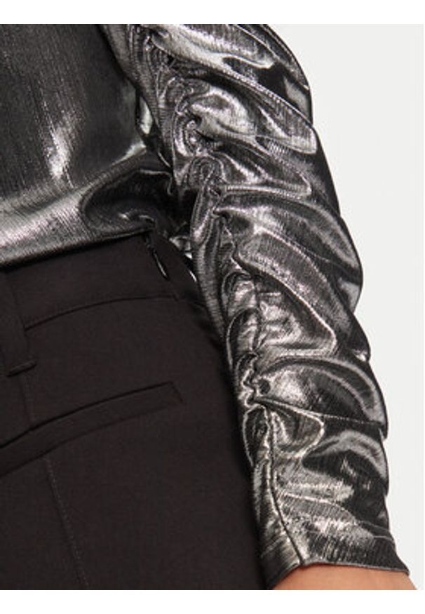Karen by Simonsen Bluzka Regitze 10105118 Srebrny Slim Fit. Kolor: srebrny. Materiał: syntetyk