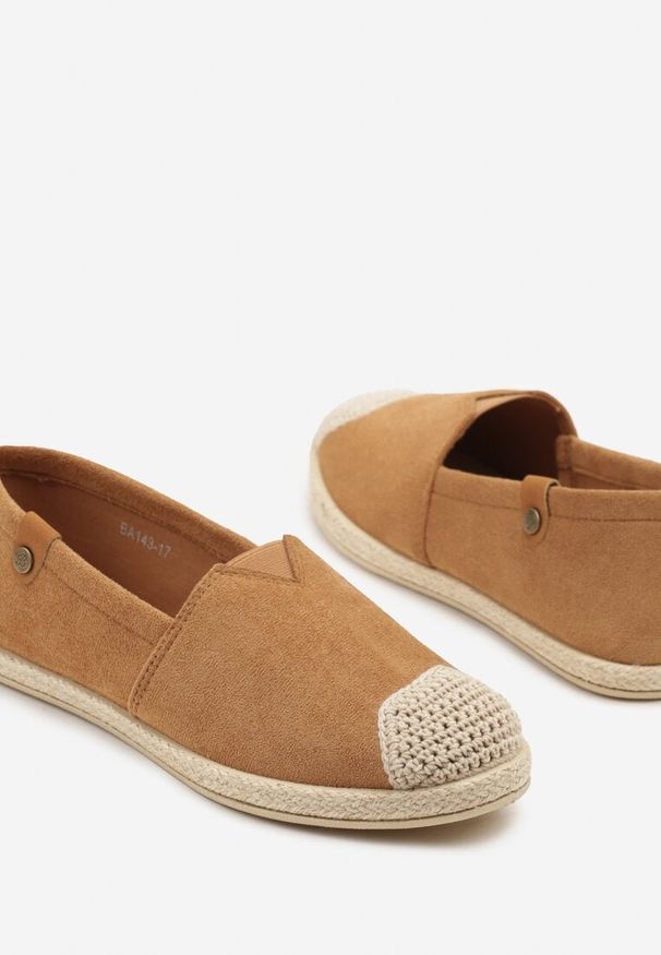 Born2be - Brązowe Espadryle ze Zdobieniami z Plecionki i Elastyczną Wstawka Nelithae. Kolor: brązowy. Wzór: aplikacja. Sezon: lato. Styl: elegancki