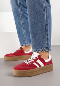 Born2be - Czerwone Zamszowe Sneakersy na Grubej Podeszwie z Paskami i Skórzaną Wkładką Felenne. Okazja: na co dzień. Zapięcie: pasek. Kolor: czerwony. Materiał: zamsz, skóra. Wzór: paski