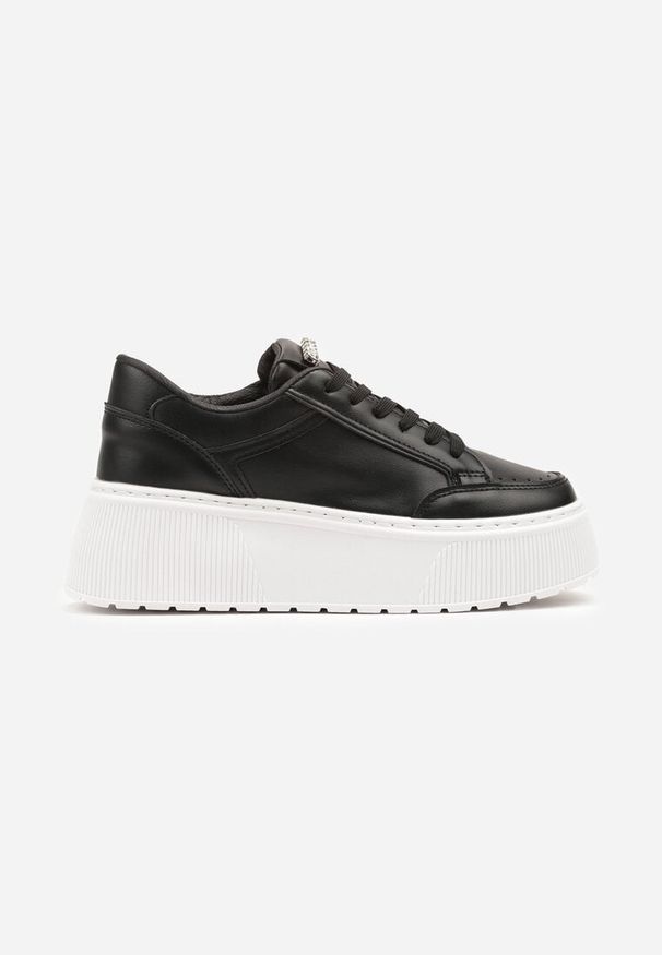 Renee - Czarne Sneakersy na Platformie Ozdobione Przeszyciami Tatoretia. Okazja: na co dzień. Kolor: czarny. Materiał: jeans. Wzór: aplikacja. Obcas: na platformie