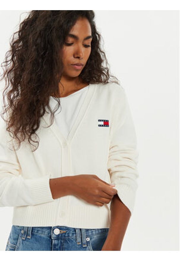 Tommy Jeans Kardigan Essential Badge DW0DW19913 Biały Relaxed Fit. Kolor: biały. Materiał: bawełna