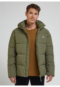 Lee - LEE PUFFER JACKET MĘSKA KURTKA ZIMOWA Z KAPTUREM CIEPŁA OLIVE GROVE L87NNYA61. Typ kołnierza: kaptur. Sezon: zima