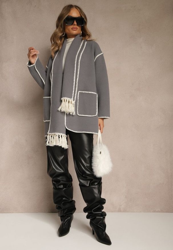 Renee - Szara Kurtka Oversize z Szalikiem i Ozdobnymi Przeszyciami Claritila. Okazja: na co dzień. Kolor: szary. Materiał: jeans. Styl: casual