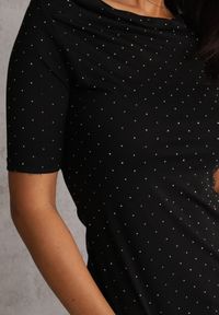Renee - Czarna Bluzka z Dekoltem Typu Łódka Ozdobiona Cyrkoniami Neaninna. Okazja: na co dzień. Kolor: czarny. Materiał: jeans, poliester. Wzór: aplikacja. Styl: elegancki, casual #3