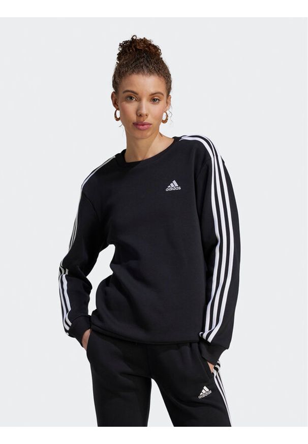 Adidas - adidas Bluza HZ5744 Czarny Regular Fit. Kolor: czarny. Materiał: bawełna