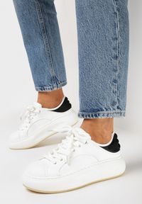 Born2be - Biało-Czarne Sneakersy na Platformie Rammes. Nosek buta: okrągły. Zapięcie: sznurówki. Kolor: biały. Materiał: materiał. Obcas: na platformie. Wysokość obcasa: niski #3