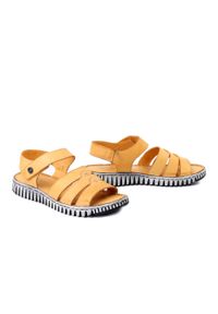 Manitu - MANITU 910329-06 gelb, sandały damskie. Zapięcie: rzepy. Kolor: żółty. Materiał: skóra #1