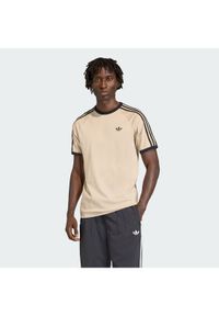 Adidas - adidas T-Shirt 3-Stripes KE7964 Beżowy Regular Fit. Kolor: beżowy. Materiał: bawełna #1