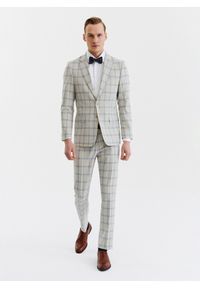 Pako Lorente - PAKO LORENTE – Beżowe spodnie garniturowe w kratę. Okazja: na ślub cywilny, na wesele, na komunię. Kolor: beżowy. Materiał: tkanina, poliester, elastan, wiskoza. Wzór: gładki. Sezon: wiosna, lato. Styl: elegancki