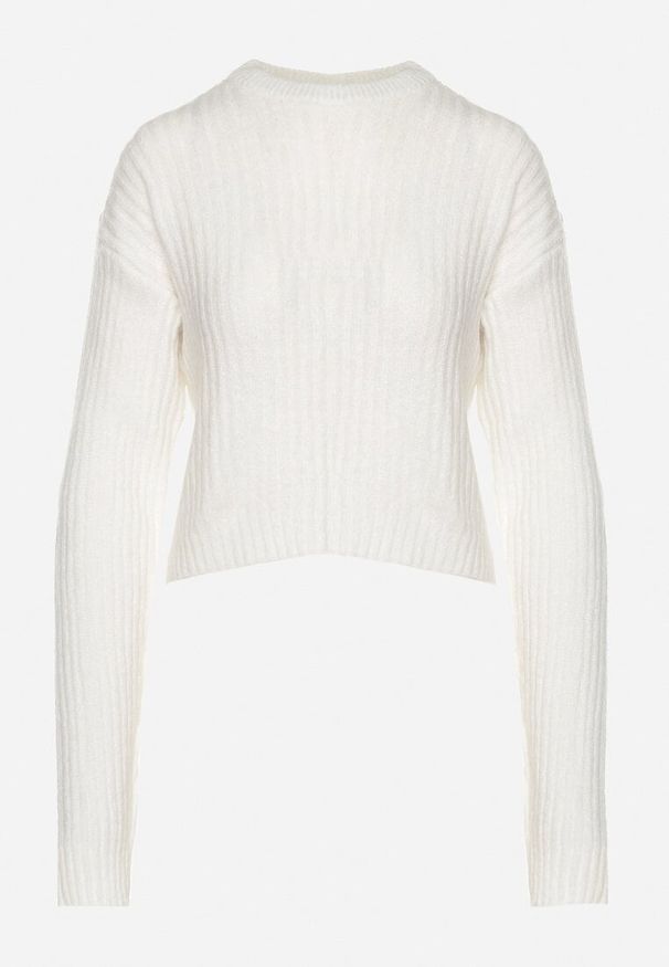 Born2be - Jasnobeżowy Sweter o Pudełkowym Kroju z Prążkowanym Tłoczeniem Omelis. Okazja: na co dzień. Kolor: beżowy. Materiał: prążkowany. Długość rękawa: długi rękaw. Długość: długie. Styl: casual, elegancki