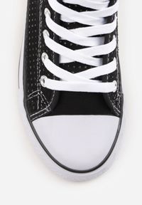 Born2be - Czarne Trampki na Płaskiej Podeszwie za Kostkę z Perforacją Xelagia. Wysokość cholewki: za kostkę. Kolor: czarny. Obcas: na płaskiej podeszwie #5