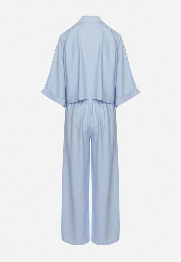 Born2be - Jasnoniebieski Komplet Dwuczęściowy z Wiskozy Koszula z Guzikami Spodnie z Gumką w Talii Vimarenes. Kolor: niebieski. Materiał: wiskoza