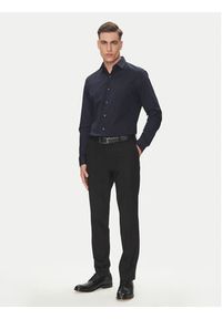 Calvin Klein Koszula Essential LV019EU000 Granatowy Slim Fit. Kolor: niebieski. Materiał: bawełna #5