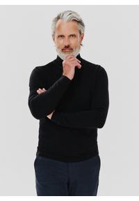 Pako Lorente - PAKO LORENTE – Czarny gładki golf męski. Typ kołnierza: golf. Kolor: czarny. Materiał: elastan, poliamid, bawełna. Wzór: gładki. Sezon: zima, jesień