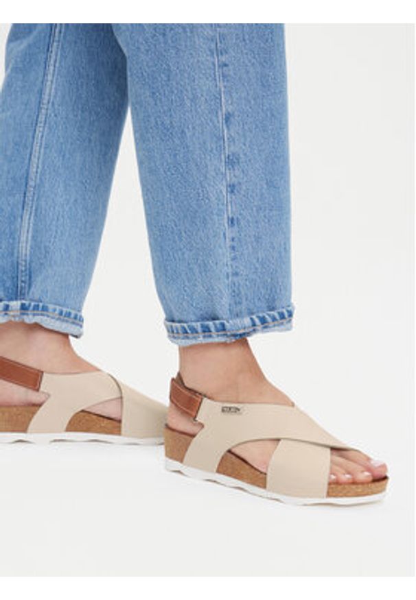 Pikolinos Sandały W9E-0912 Écru. Materiał: skóra