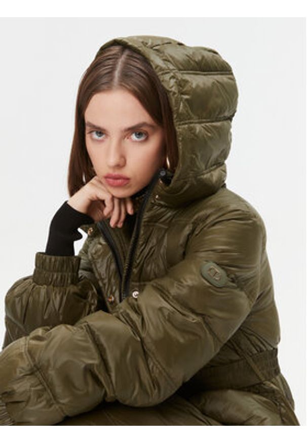 TwinSet - TWINSET Płaszcz zimowy 232TT2351 Zielony Regular Fit. Kolor: zielony. Materiał: syntetyk. Sezon: zima