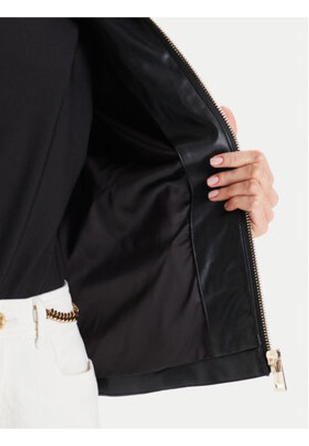 Guess Kurtka z imitacji skóry W6RL52 WL850 Czarny Regular Fit. Kolor: czarny. Materiał: skóra