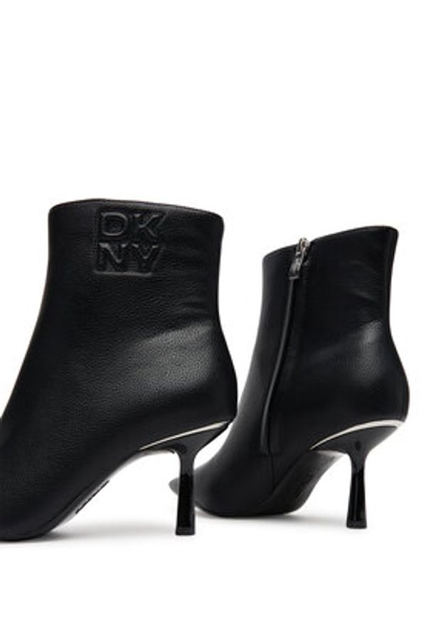 DKNY Botki K3544519 Czarny. Kolor: czarny. Materiał: skóra