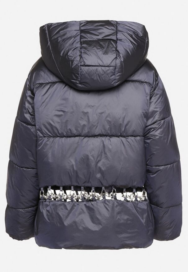 Born2be - Granatowa Pikowana Kurtka o Prostym Kroju z Kapturem i Kieszeniami Tinnelle. Okazja: na co dzień. Typ kołnierza: kaptur. Kolor: niebieski. Materiał: jeans. Styl: elegancki, casual