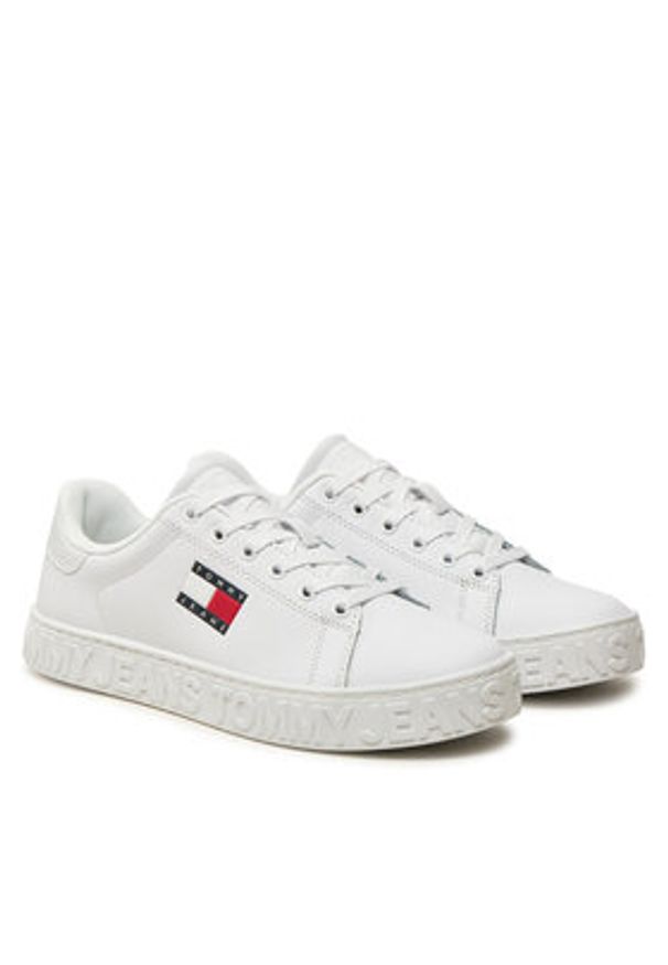 Tommy Jeans Sneakersy Tjw Logo Outsole Sneaker Ess EN0EN02703 Biały. Kolor: biały. Materiał: skóra
