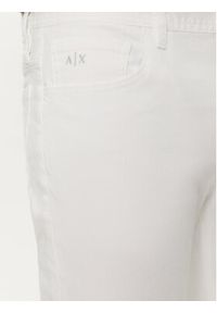 Armani Exchange Jeansy 8NZJ14 Z1SBZ 1100 Biały Regular Fit. Kolor: biały