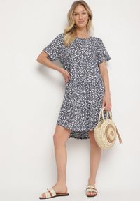 Born2be - Niebieska Sukienka z Bawełną w Kwiatowy Wzór Lunasenia. Okazja: na co dzień. Kolor: niebieski. Materiał: bawełna. Wzór: kwiaty. Styl: elegancki, casual