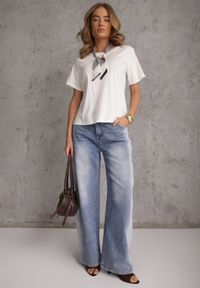 Renee - Biały Bawełniany T-shirt Hillswor Ozdobiony Apaszką. Kolor: biały. Materiał: bawełna. Wzór: aplikacja. Styl: elegancki #4