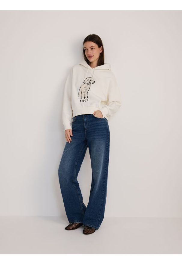 Reserved - Bluza french terry z haftem - złamana biel. Materiał: dzianina. Wzór: haft