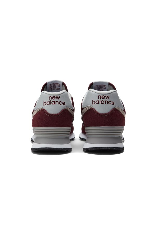 Buty męskie New Balance ML574EVM - bordowe. Okazja: na co dzień. Kolor: czerwony. Materiał: zamsz, guma, materiał, syntetyk. Szerokość cholewki: normalna. Model: New Balance 574