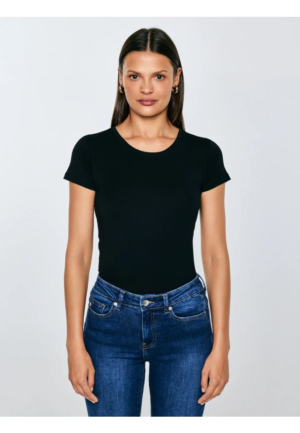 Big-Star - Koszulka damska slim z bawełny supima czarna Supiclassica 906. Kolor: czarny. Materiał: bawełna. Długość: długie. Styl: klasyczny