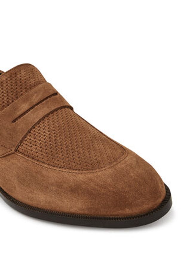 BOSS Półbuty Tayil 50541707 Brązowy. Kolor: brązowy. Materiał: zamsz, skóra