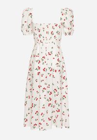 Born2be - Biała Rozkloszowana Sukienka z Wiązaniem w Wisienki Halilitia. Okazja: na co dzień. Kolor: biały. Wzór: kwiaty. Typ sukienki: rozkloszowane, proste. Styl: casual, klasyczny #2