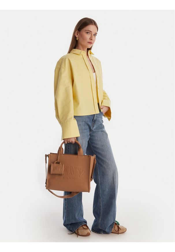 DKNY Torebka R53AAR57 Brązowy. Kolor: brązowy. Materiał: skórzane