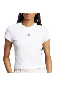 Adidas - Koszulka adidas Essentials Slim JC8973 - biała. Kolor: biały. Materiał: bawełna. Długość rękawa: krótki rękaw. Długość: krótkie. Wzór: aplikacja #1