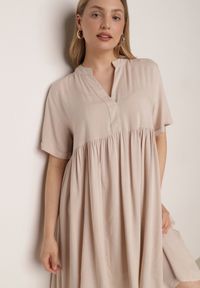 Born2be - Beżowa Rozkloszowana Sukienka w Koszulowym Stylu z Bawełny Normae. Okazja: na co dzień, do pracy. Kolor: beżowy. Materiał: bawełna. Typ sukienki: koszulowe. Styl: casual, klasyczny #8